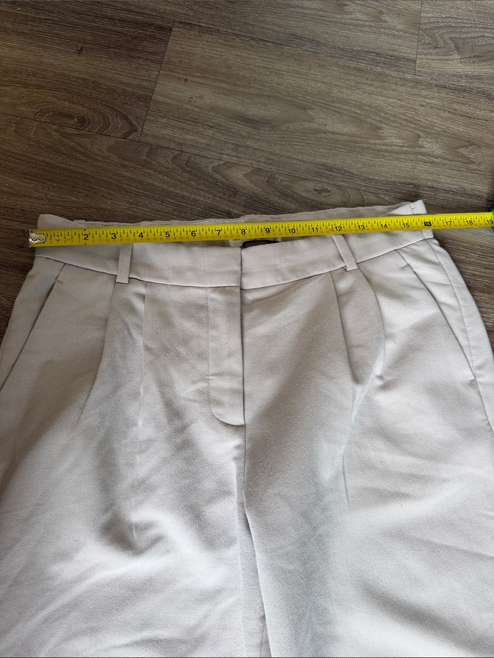 Abercrombie and Fitch Wide-Leg Light Beige Trousers Size: 29/8 - Picture 8 of 10